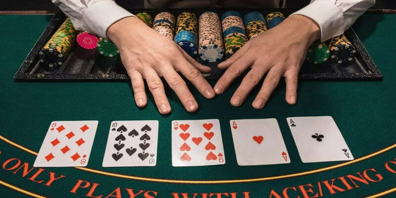 Lựa chọn tiền tỷ: Poker